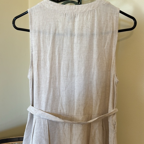 Coco + Carmen linen jumpsuit - Picture 8 of 9